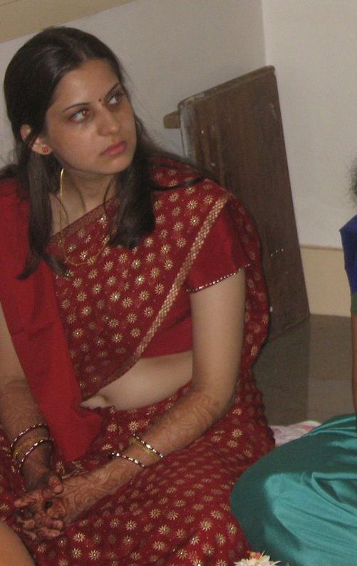 Shashi aunty navel massaged pressed pictures